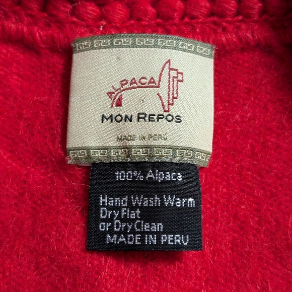 Vintage alpaca 100% wool bright red poncho coat sweater wrap throw made in Peru - Picture 8 of 11